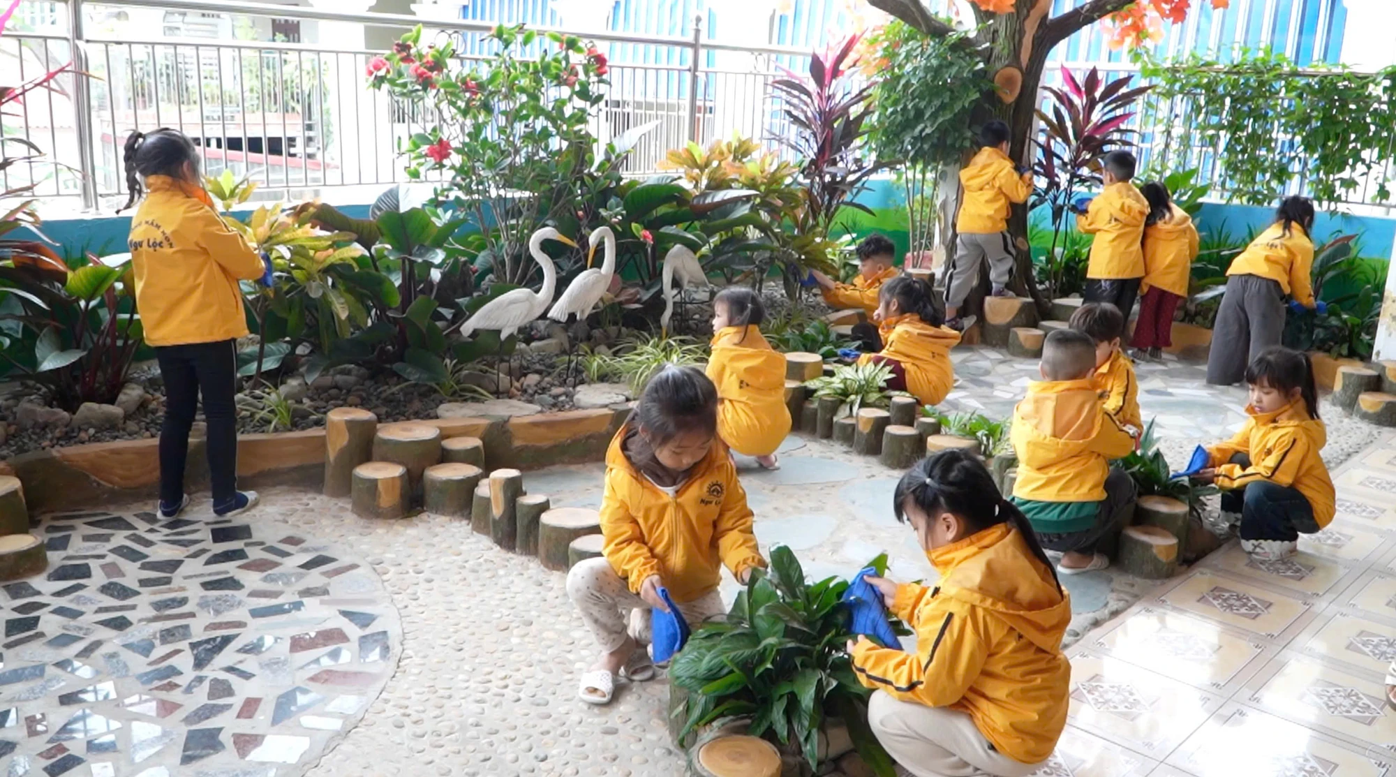 Áp lực sĩ số học sinh ở các xã ven biển