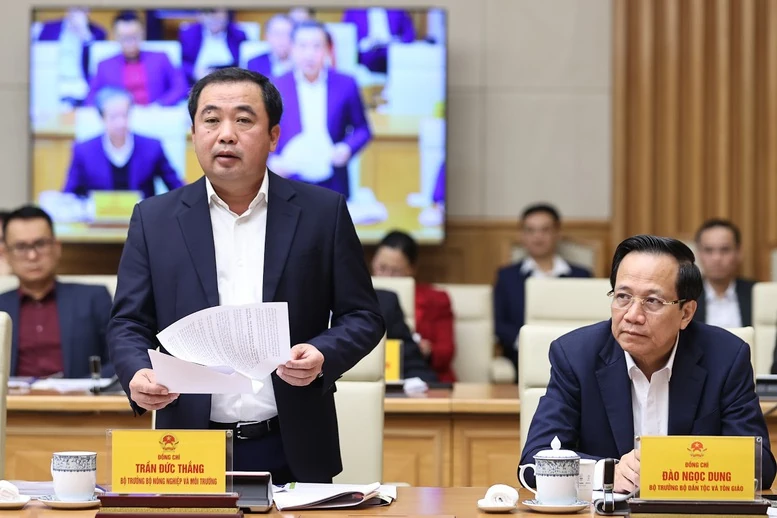 Quyết tâm tháo gỡ những “điểm nghẽn” lớn đang cản trở phát triển