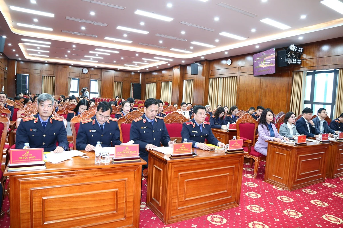 Tập trung lãnh đạo, chỉ đạo nâng cao hiệu lực, hiệu quả công tác thực hành quyền công tố, kiểm sát hoạt động tư pháp