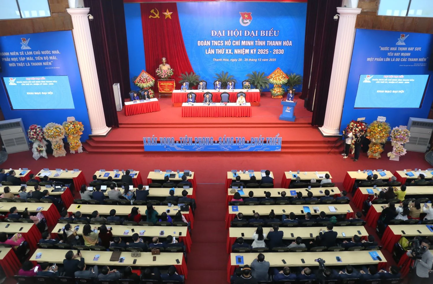 Xây dựng lớp thanh niên Thanh Hóa có lý tưởng cách mạng, bản lĩnh chính trị, đạo đức trong sáng, tri thức, khát vọng phát triển