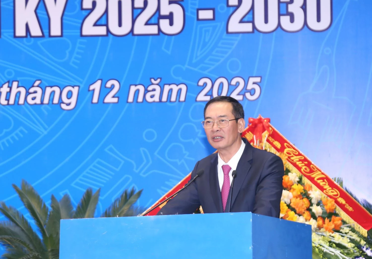 Xây dựng lớp thanh niên Thanh Hóa có lý tưởng cách mạng, bản lĩnh chính trị, đạo đức trong sáng, tri thức, khát vọng phát triển