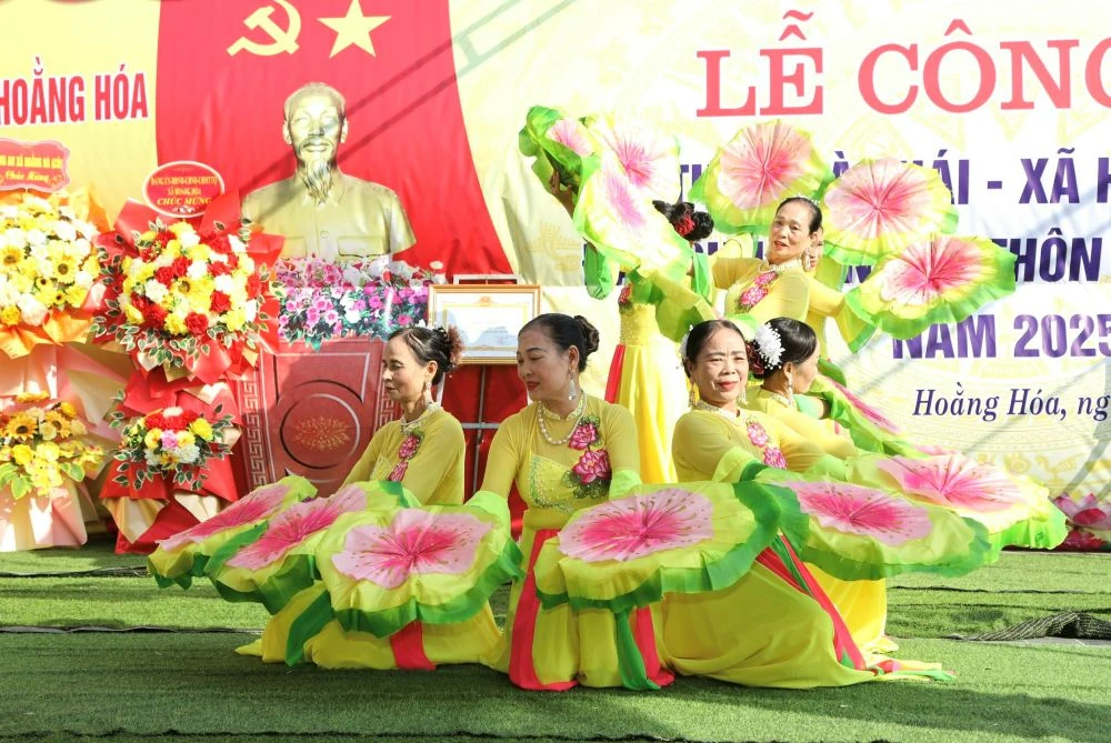 Thôn đầu tiên của xã Hoằng Hoá đón chuẩn NTM kiểu mẫu sau sáp nhập