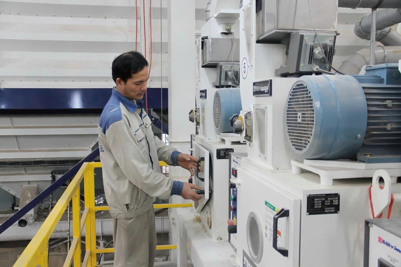 “Cỗ máy” công nghiệp không ngừng nghỉ