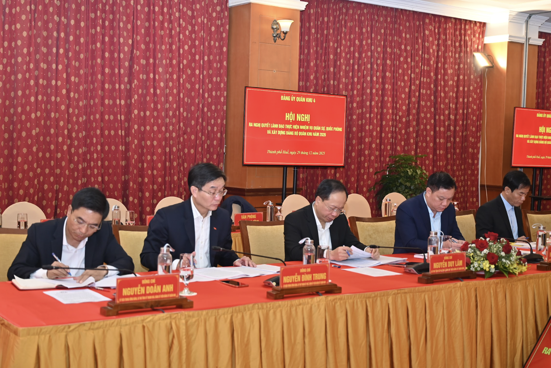 Đảng ủy Quân khu 4 ra Nghị quyết lãnh đạo thực hiện nhiệm vụ Quân sự, Quốc phòng và xây dựng Đảng năm 2026