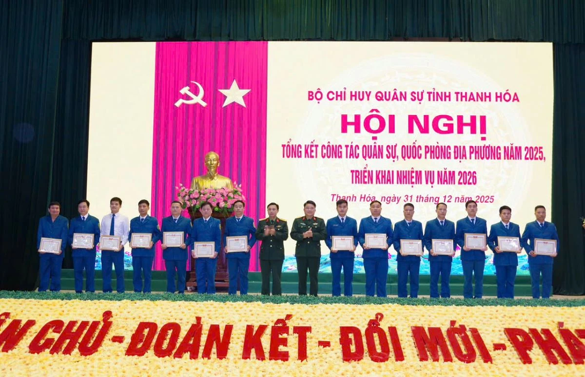 Tổng kết công tác quân sự, quốc phòng địa phương năm 2025