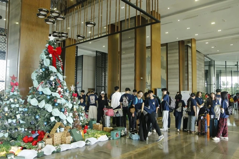 Các khu nghỉ dưỡng hút khách trong kỳ nghỉ dài ngày