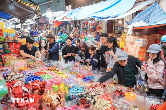 Thủ tướng: Tổ chức Tết Bính Ngọ vui tươi, lành mạnh, an toàn, tiết kiệm