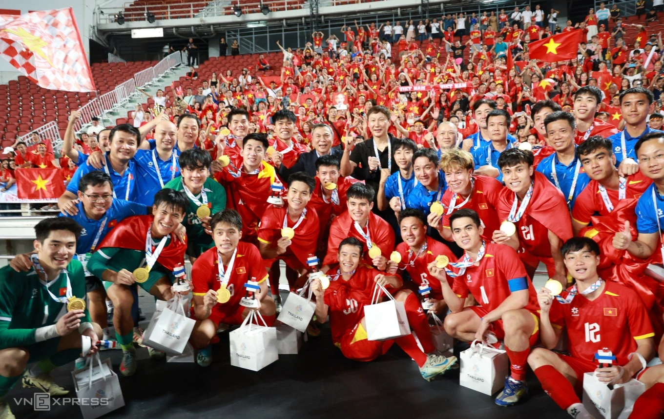 HLV Kim Sang-sik kiên nhẫn chờ đợi “vũ khí đặc biệt” Thanh Nhàn; Indonesia bổ nhiệm HLV đẳng cấp World Cup