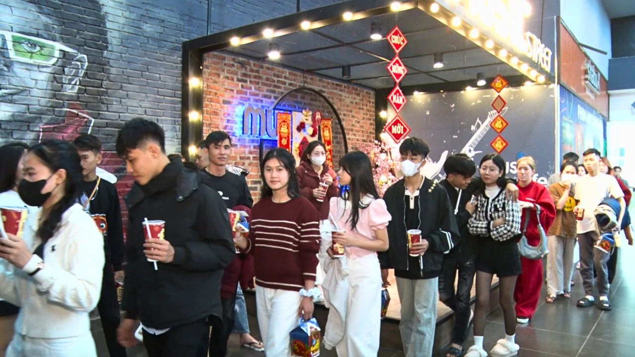 Rạp chiếu phim hút khách trong kỳ nghỉ Tết Dương lịch