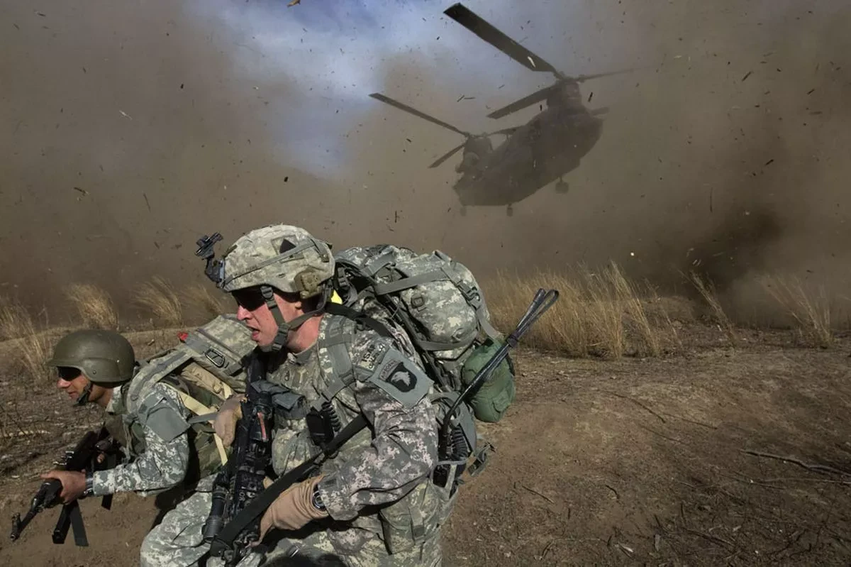 Anh và Pháp tiến hành không kích kho vũ khí của tổ chức Nhà nước Hồi giáo tại Syria