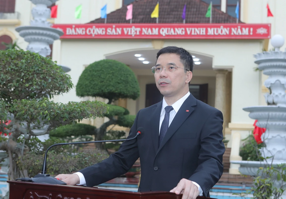 Tỉnh ủy Thanh Hóa tổ chức lễ chào cờ ngày làm việc đầu tiên năm 2026