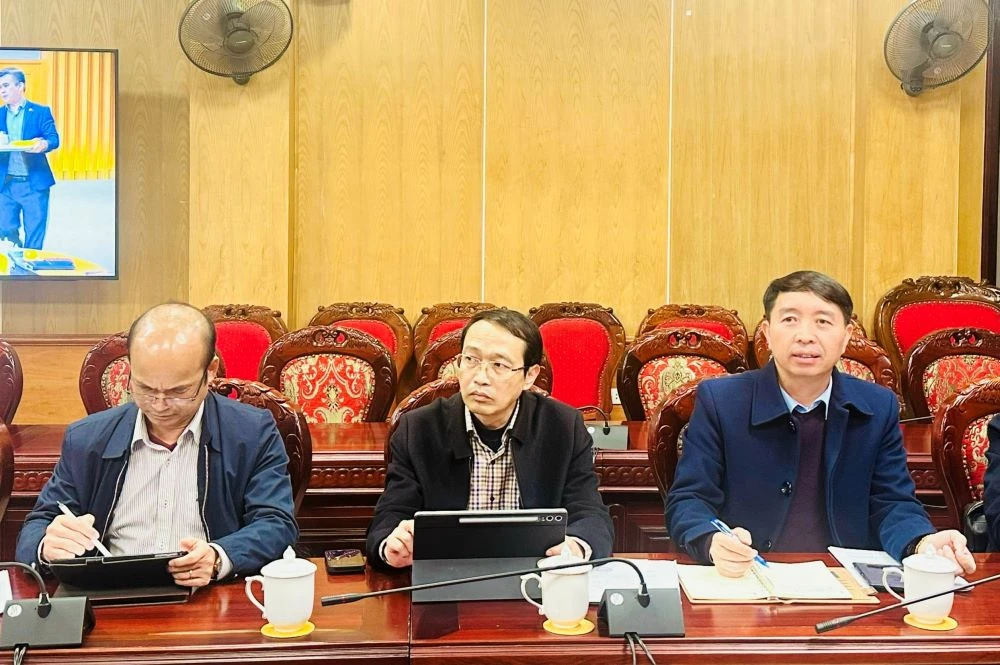 Đẩy nhanh tiến độ các công trình trọng điểm, dự án quan trọng quốc gia lĩnh vực đường sắt