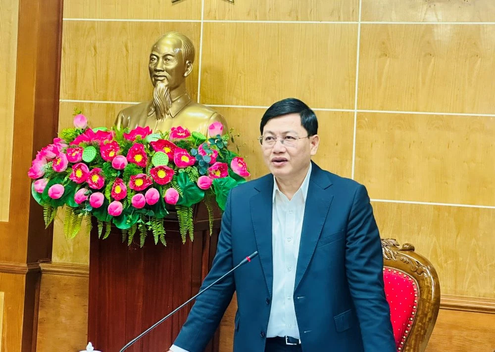 Đẩy nhanh tiến độ các công trình trọng điểm, dự án quan trọng quốc gia lĩnh vực đường sắt