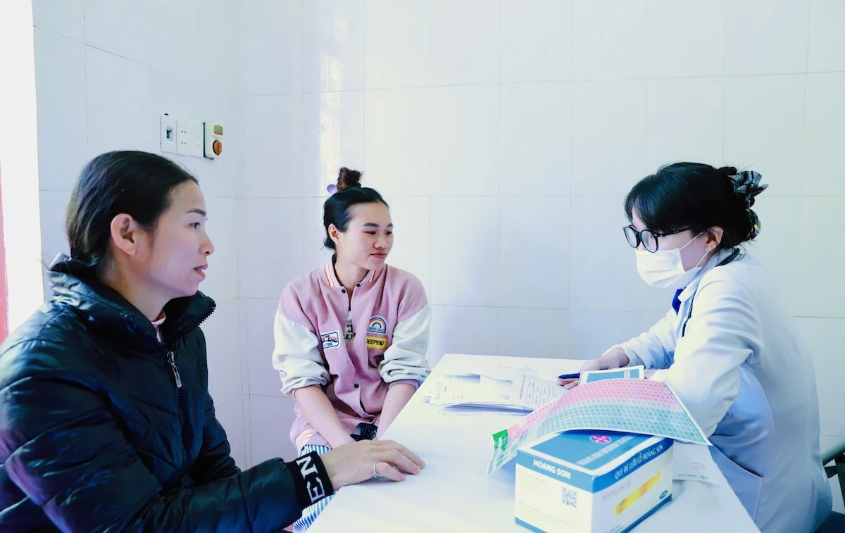 Tổng Công ty Cổ phần Hợp Lực tổ chức khám bệnh thiện nguyện tại xã vùng cao Trung Lý