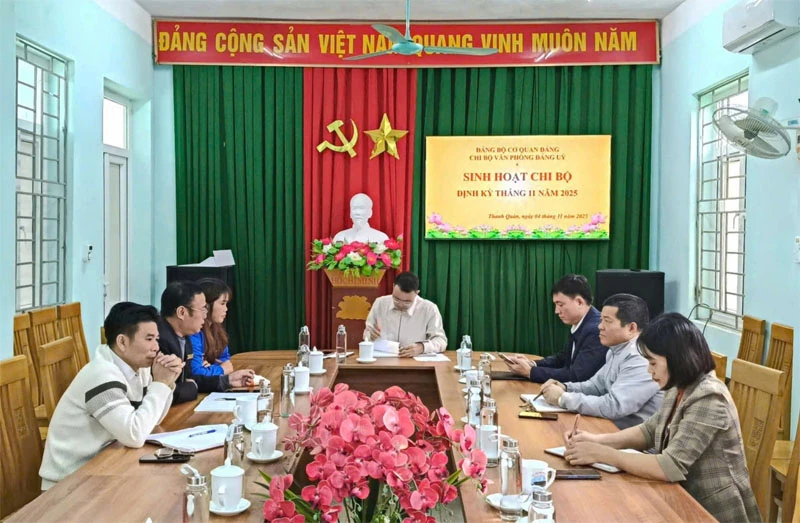 Đổi mới và nâng cao chất lượng sinh hoạt chi bộ trong giai đoạn mới