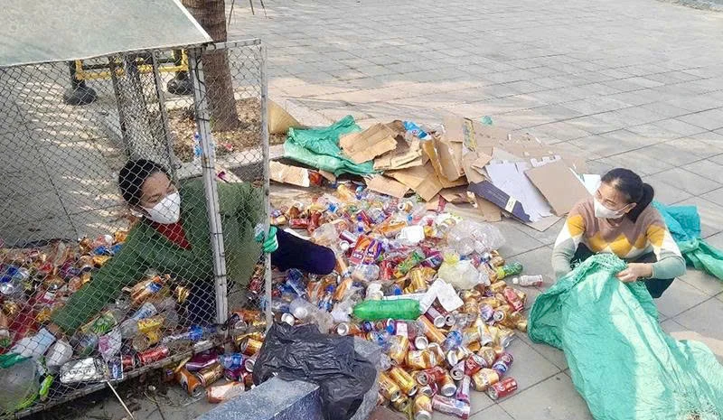 Phụ nữ phường Đông Quang “Biến rác thải nhựa thành tiền”