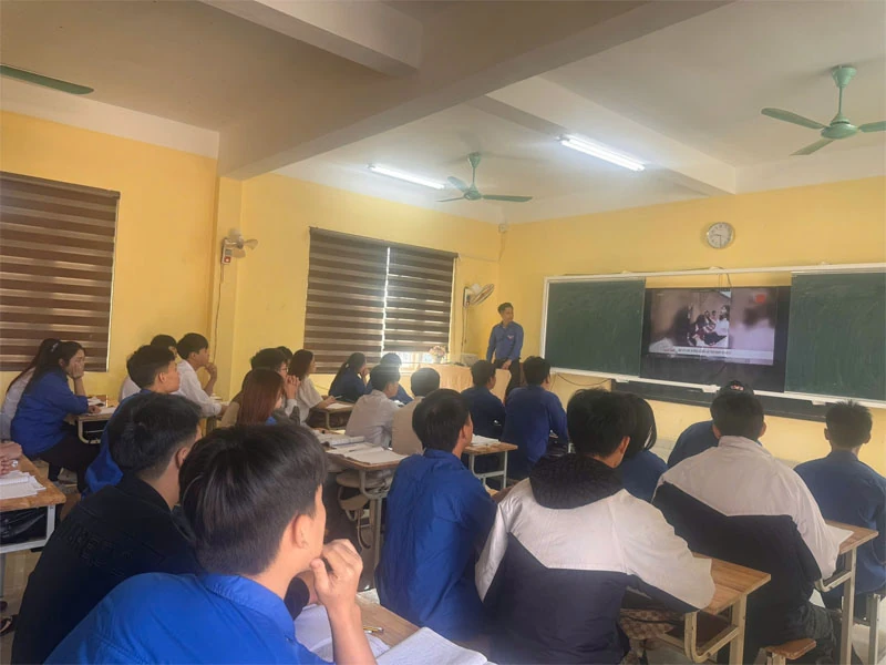 Đẩy mạnh hướng nghiệp cho học sinh