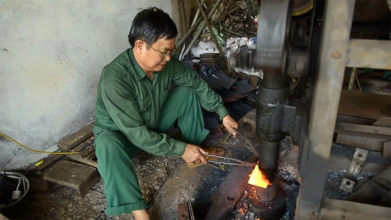 Lửa rèn cuối năm