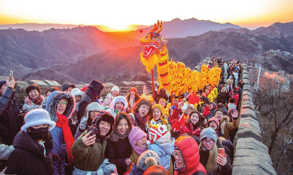 Du lịch Trung Quốc khởi sắc trong kỳ nghỉ Tết Dương lịch 2026