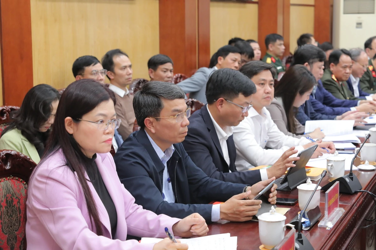 Tạo khí thế và niềm tin trong Nhân dân hướng về ngày hội non sông