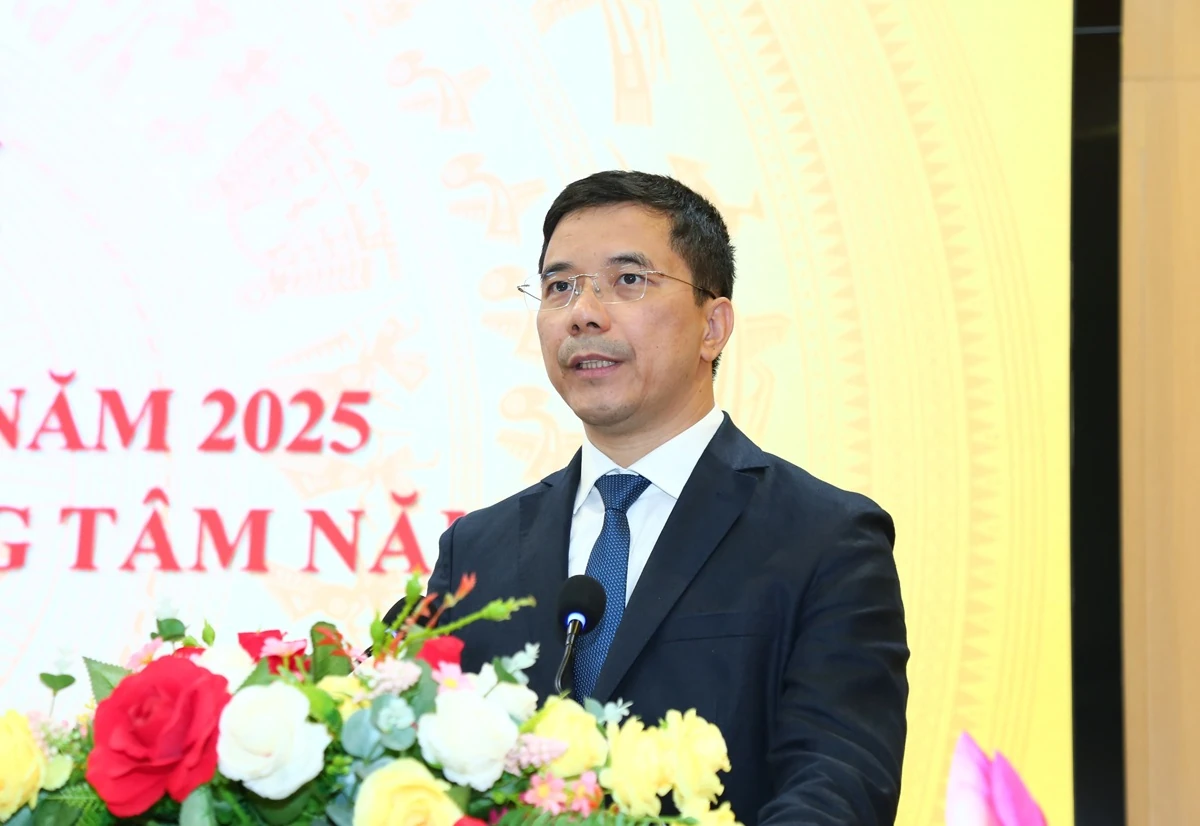 Phá vỡ tính bảo thủ, trì trệ, thay đổi tư duy, nhận thức nhằm tạo ra sức chiến đấu của tổ chức cơ sở đảng