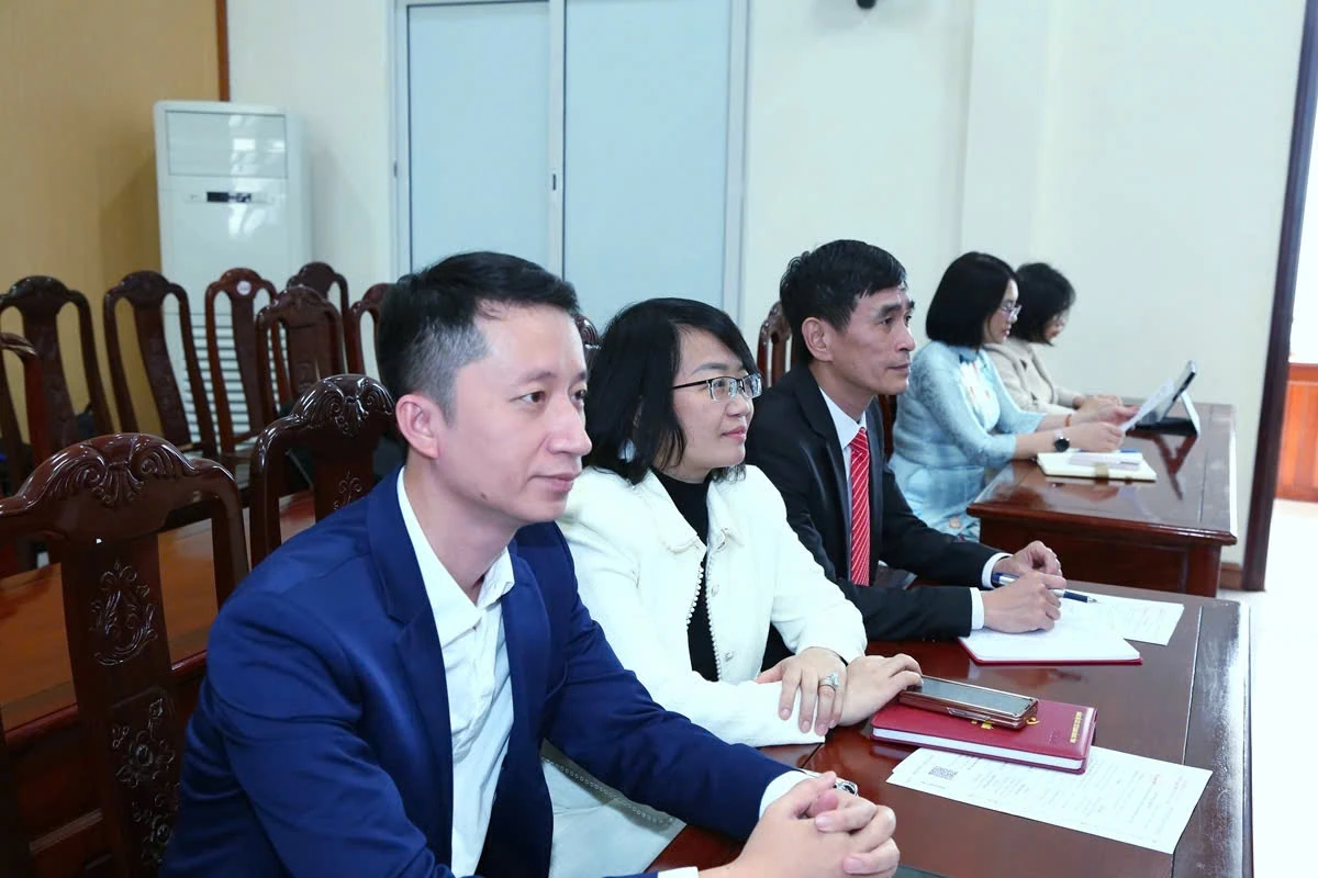 Phá vỡ tính bảo thủ, trì trệ, thay đổi tư duy, nhận thức nhằm tạo ra sức chiến đấu của tổ chức cơ sở đảng