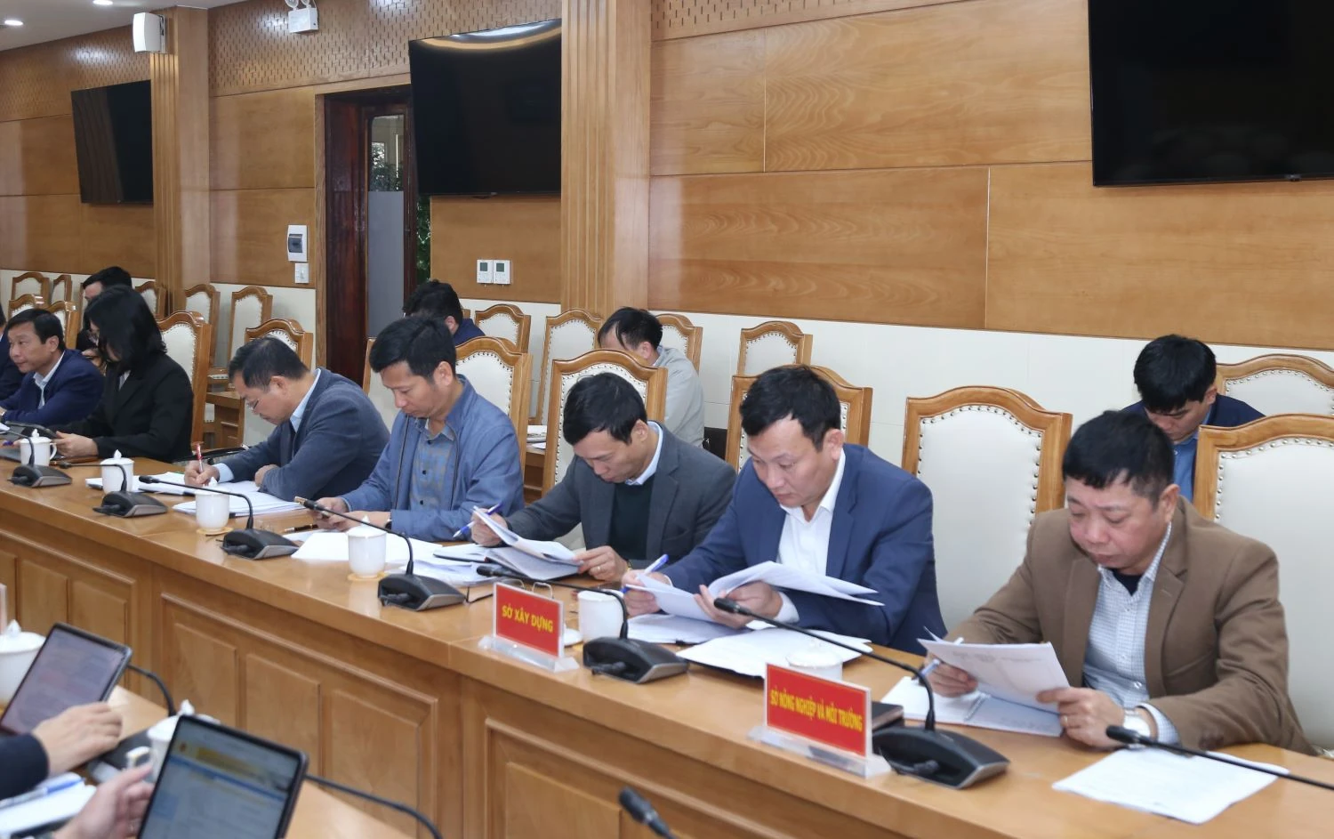 Giải quyết dứt điểm tình trạng bãi chôn lấp rác thải đang gây ảnh hưởng tiêu cực đến môi trường và đời sống