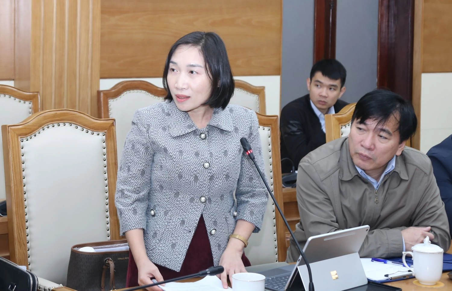 Giải quyết dứt điểm tình trạng bãi chôn lấp rác thải đang gây ảnh hưởng tiêu cực đến môi trường và đời sống