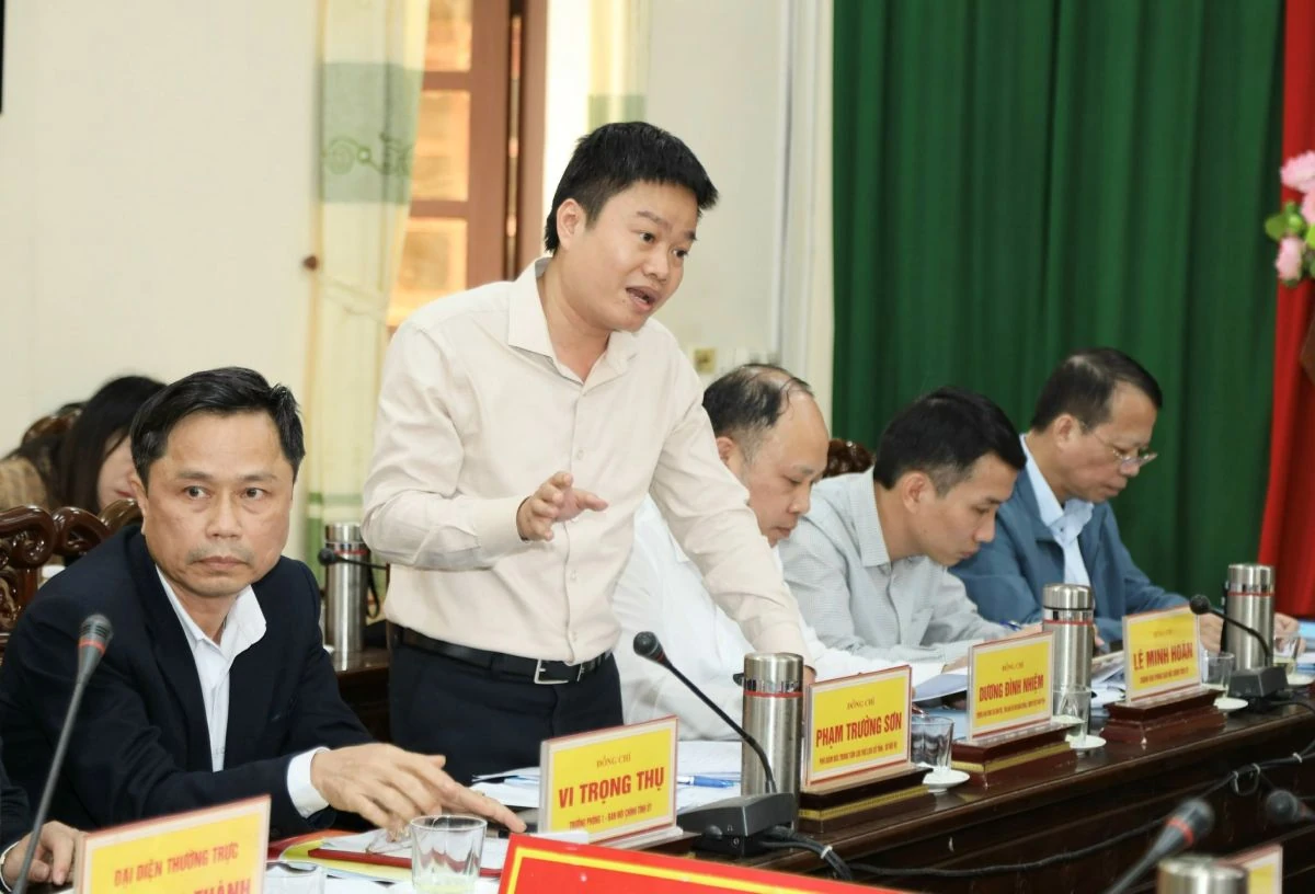 Trưởng Ban Nội chính Tỉnh ủy Nguyễn Ngọc Tiến giám sát công tác bầu cử ĐBQH và HĐND các cấp