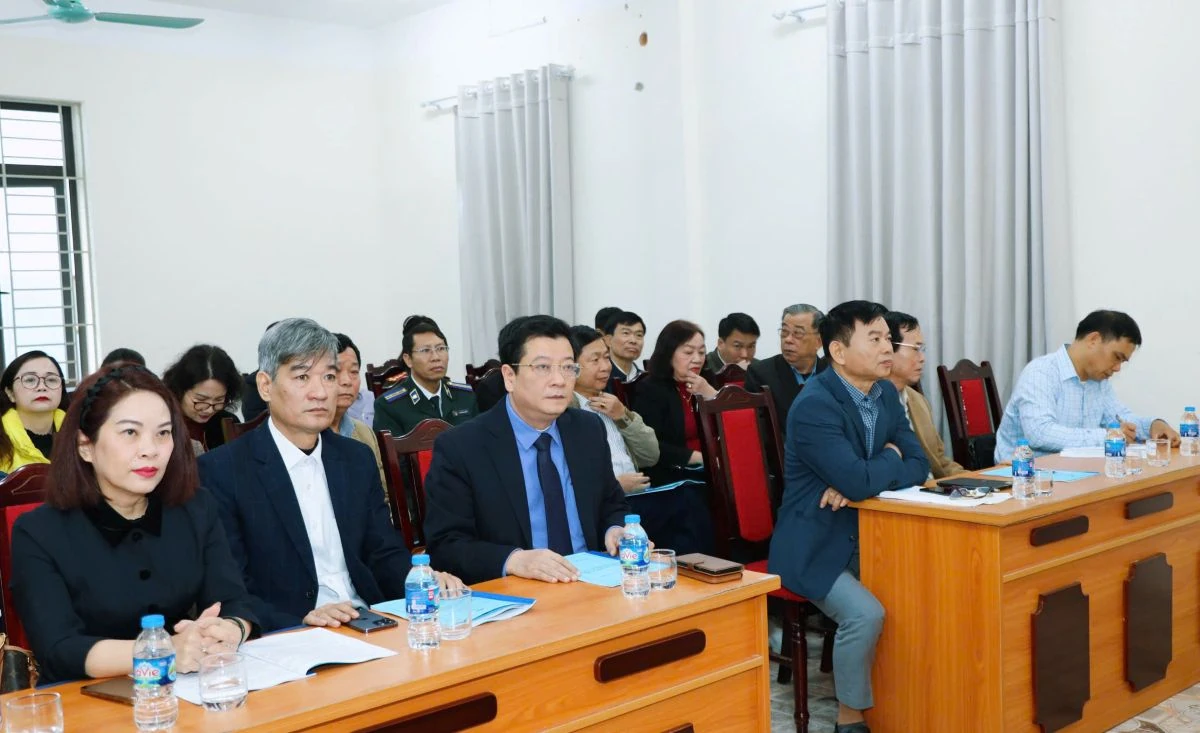 Hội Luật gia tỉnh Thanh Hóa nhận Bằng khen của Chủ tịch Hội Luật gia Việt Nam