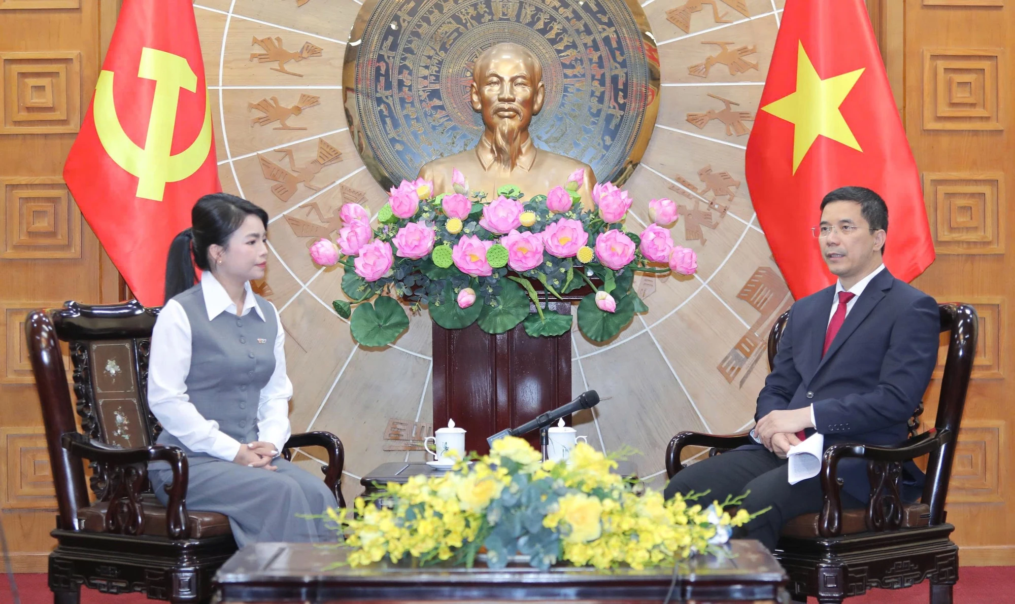 [E-Magazine]: Đoàn đại biểu Đảng bộ tỉnh Thanh Hóa phát huy trí tuệ, trách nhiệm, góp phần vào thành công chung của Đại hội XIV của Đảng