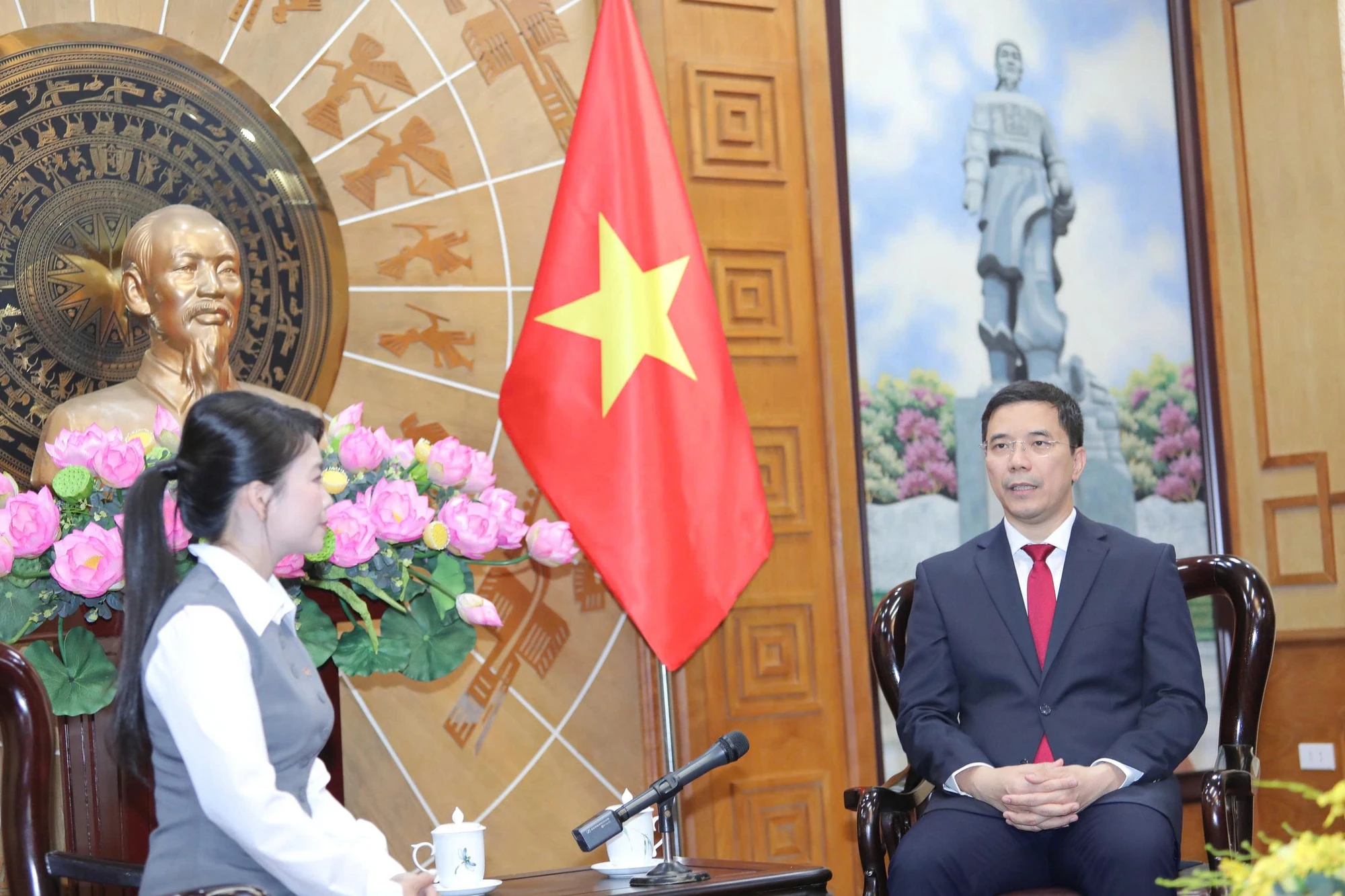 [E-Magazine]: Đoàn đại biểu Đảng bộ tỉnh Thanh Hóa phát huy trí tuệ, trách nhiệm, góp phần vào thành công chung của Đại hội XIV của Đảng