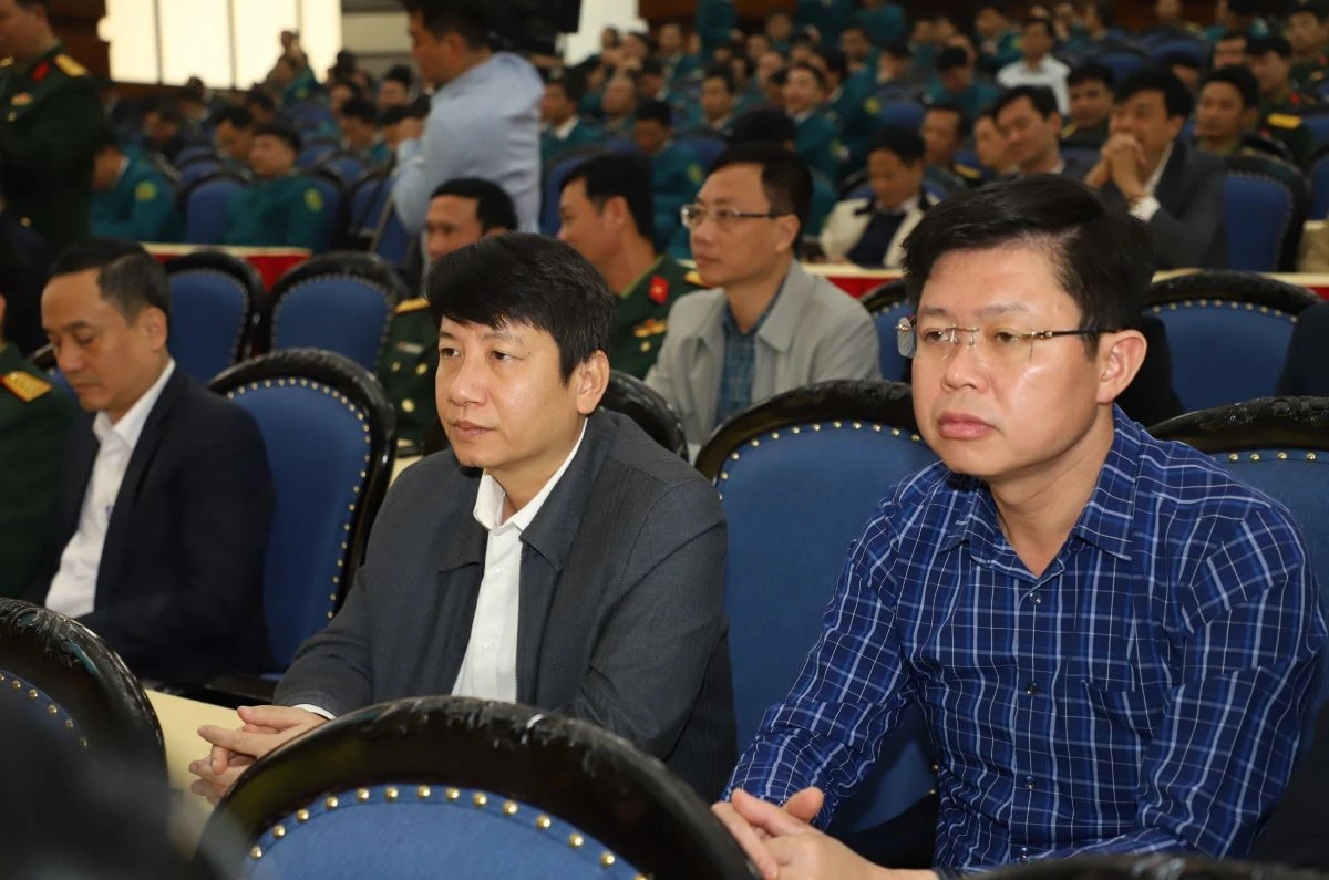 Công bố Quyết định tổ chức lại Ban Chỉ huy Quân sự cấp xã