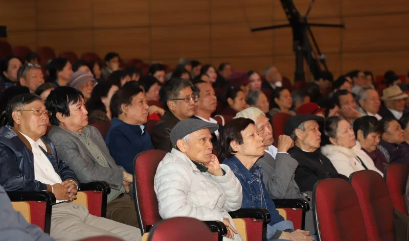 Báo và Phát thanh, truyền hình Thanh Hóa gặp mặt các thế hệ cán bộ, viên chức, người lao động