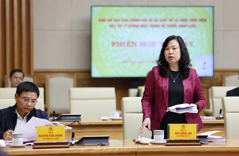 Thủ tướng: Xây dựng luật pháp phục vụ phát triển là cơ bản, chiến lược, lâu dài; phục vụ cho phòng, chống là thường xuyên, quan trọng