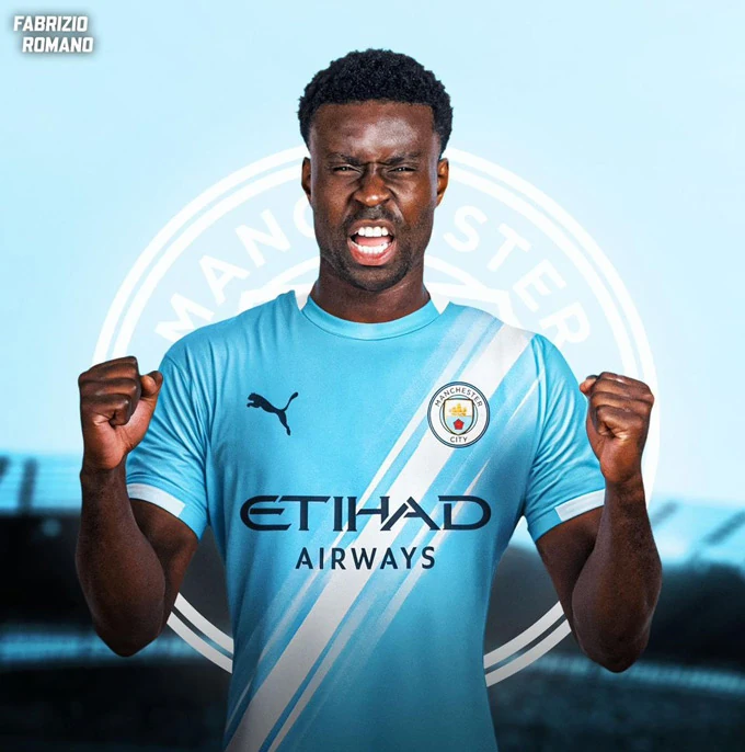 U23 Việt Nam hạ gục UAE để tiến vào bán kết; Man City gây sốc khi chiêu mộ Marc Guehi