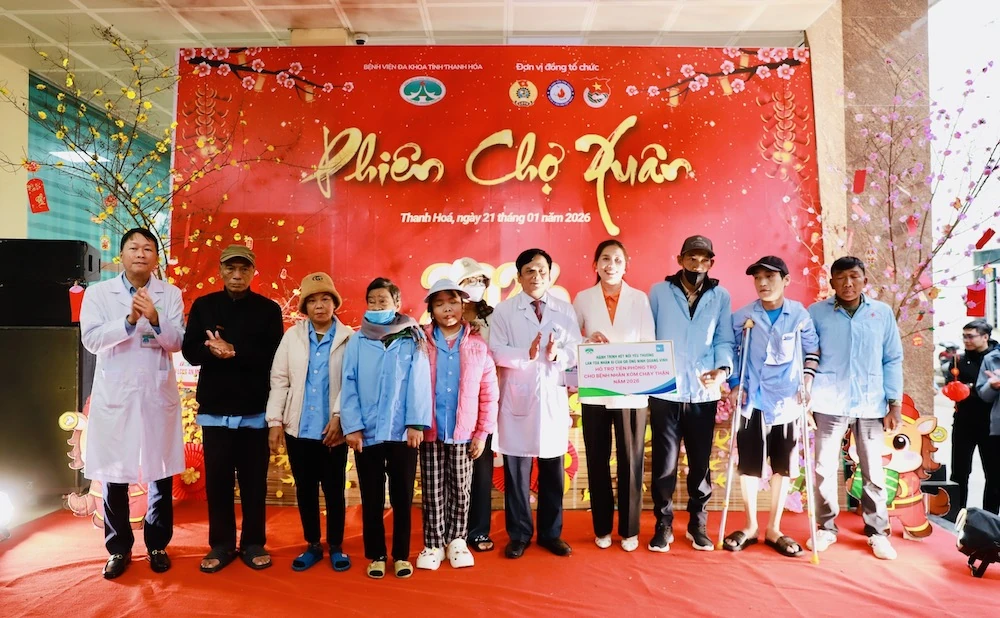 “Phiên chợ Xuân 2026” dành cho bệnh nhân tại Bệnh viện Đa khoa tỉnh Thanh Hóa