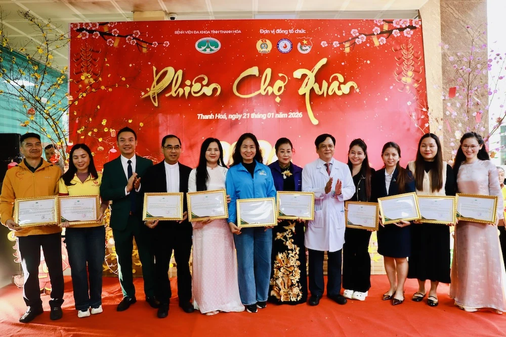 “Phiên chợ Xuân 2026” dành cho bệnh nhân tại Bệnh viện Đa khoa tỉnh Thanh Hóa