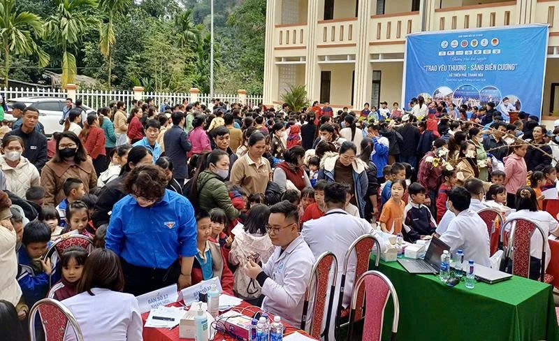 Nhiều hoạt động chăm lo cho trẻ em xã Thiên Phủ