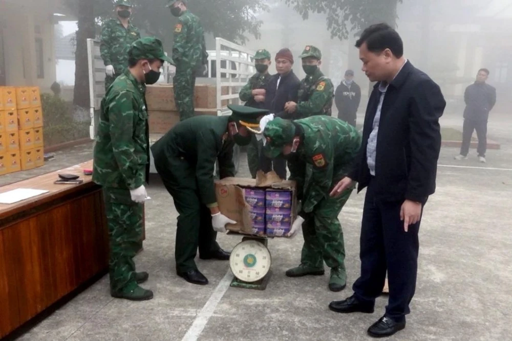 Trao thưởng cho các lực lượng có thành tích xuất sắc trong chuyên án A1-126.2p