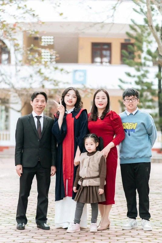 Một chất văn logic và giàu cảm xúc