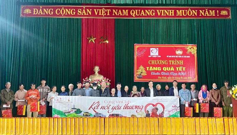 Quỹ Thiện Tâm tặng 5.100 suất quà Tết cho hộ nghèo, hộ có hoàn cảnh đặc biệt khó khăn