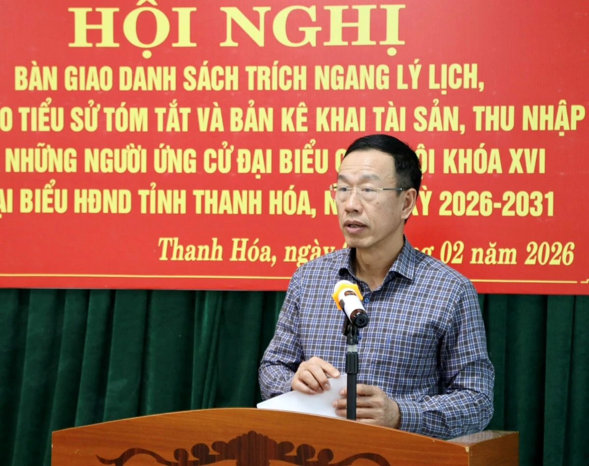 Bàn giao hồ sơ người ứng cử ĐBQH khóa XVI và đại biểu HĐND tỉnh Thanh Hóa nhiệm kỳ 2026-2031
