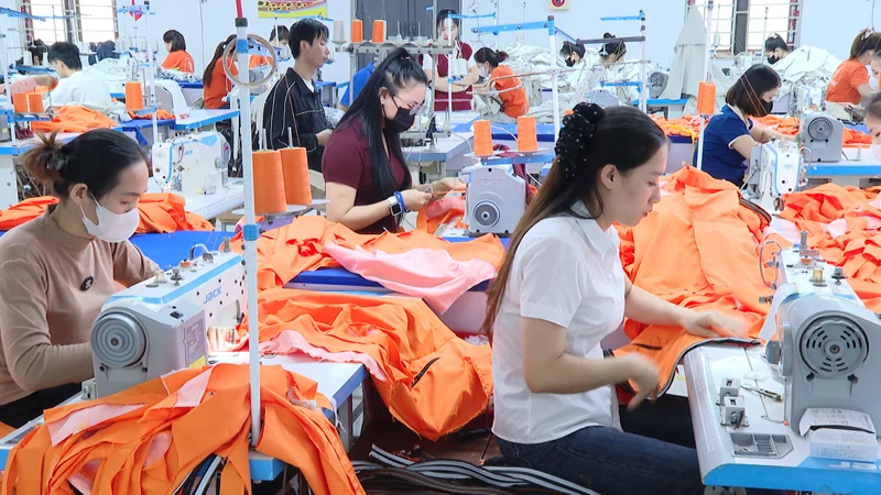 Tăng tốc sản xuất, tạo đà cho tăng trưởng năm 2026