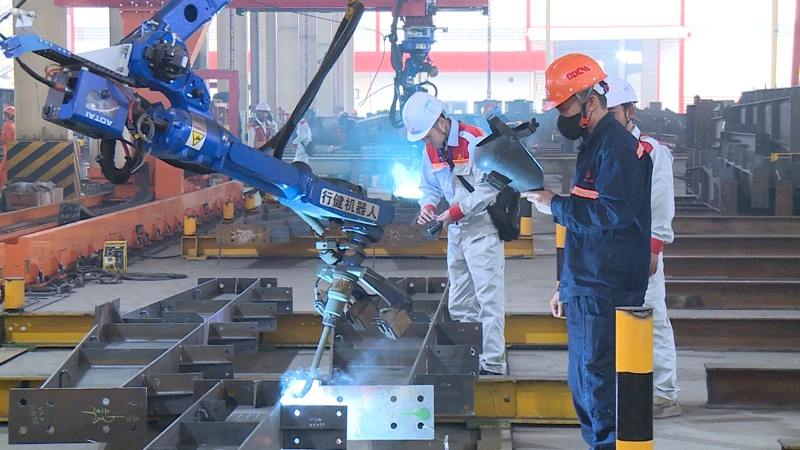 Tăng tốc sản xuất, tạo đà cho tăng trưởng năm 2026