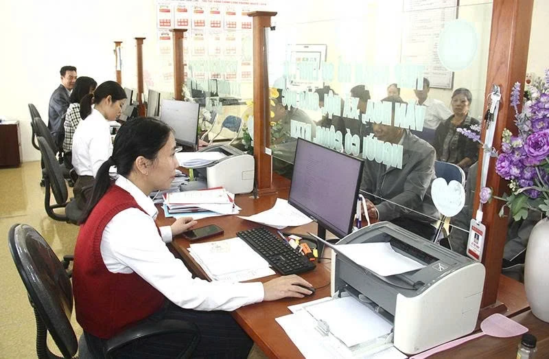 “Hàng thẳng, lối thông, đồng lòng cùng tiến”