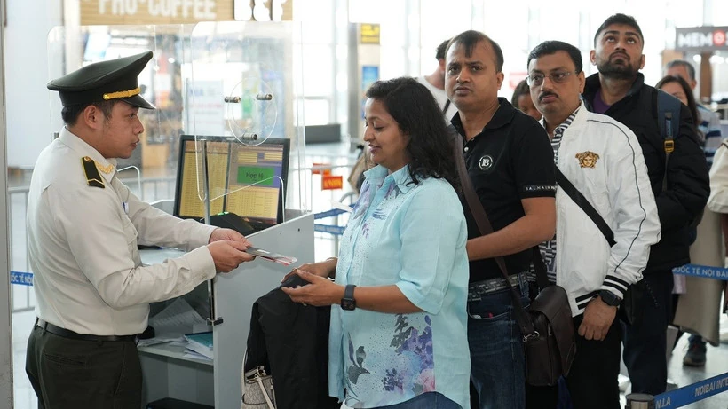 Hàng không Việt Nam tăng cường kiểm soát phòng chống virus Nipah tại sân bay