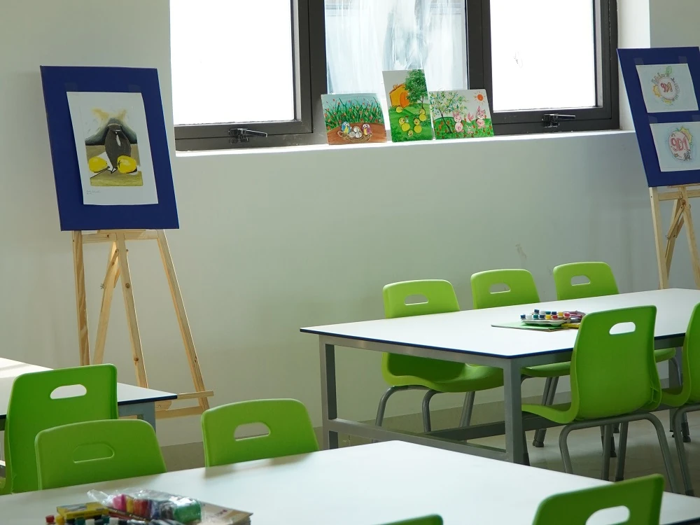 Cận cảnh phòng học “5 sao” tại trường liên cấp chuẩn quốc tế đầu tiên vùng biên giới Điện Biên