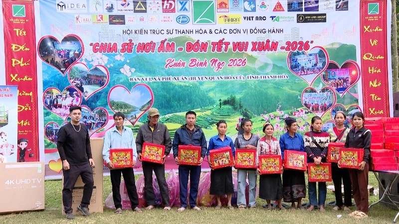 Hội Kiến trúc sư Thanh Hóa tổ chức chương trình từ thiện tại xã Phú Xuân