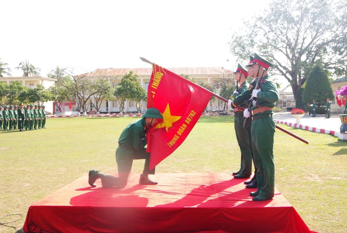 Trung đoàn 762 tiễn quân nhân hoàn thành nghĩa vụ quân sự năm 2026